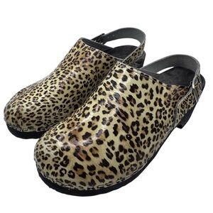 Leopard Print Kid’s Clogs with Buckle Strap and Wood Sole - Size 32/ US 1 Youth